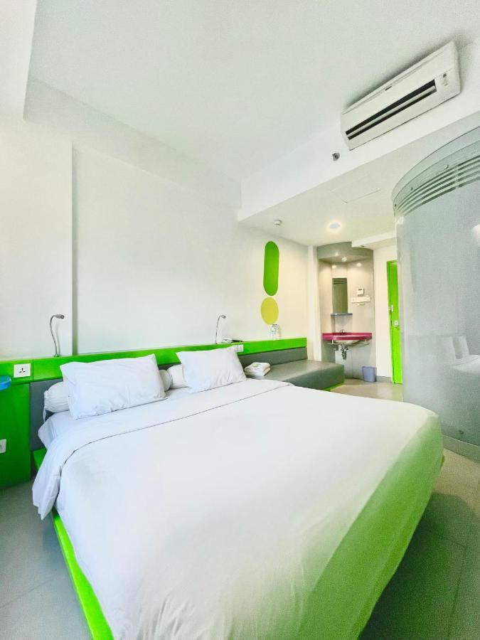 Pop! Hotel Gubeng Сурабая Экстерьер фото